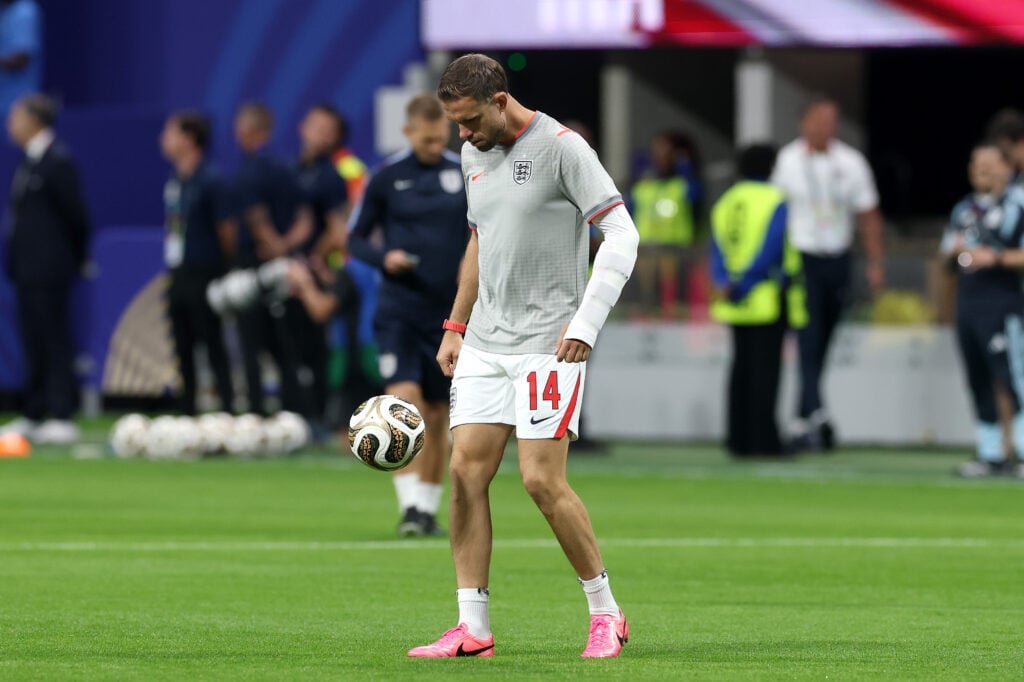 Jordan Henderson #14 of England warms up before the FIFA World Cup 2026 Semi Final match between England and Argentina at Atlanta Stadium on July 15, 2026 in Atlanta, Georgia.