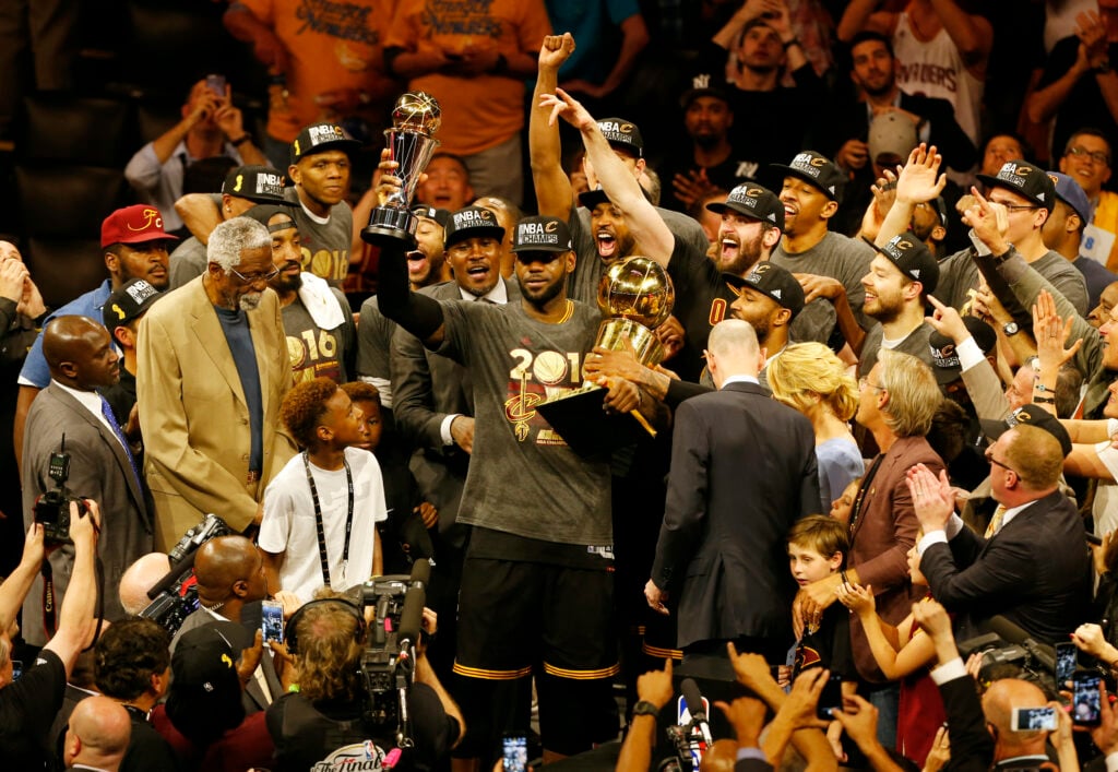 TOPSHOT-BKN-NBA-FINALS-CAVALIERS-WARRIORS-GAME 7