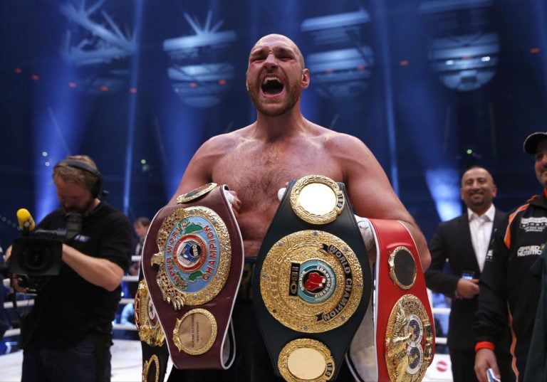 Tyson Fury celebrates winning the fight (REUTERS)